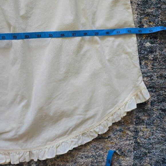 Short Slip in Delicate Yellow - Picture 7 of 9